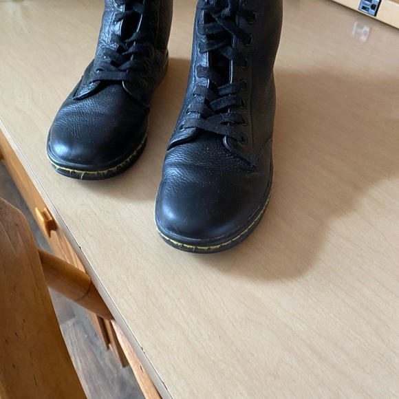 Dr Martens - Picture 2 of 3